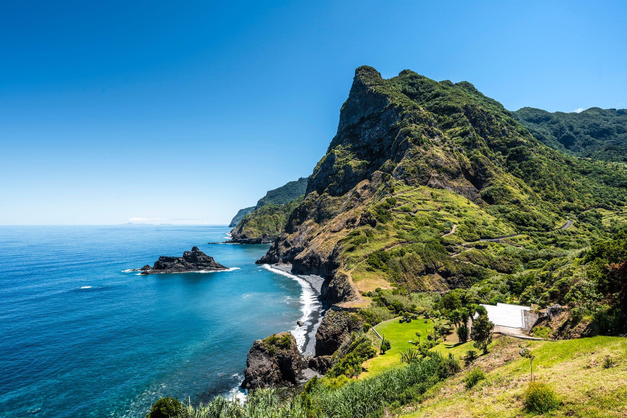 Pourquoi Madère, au Portugal, est-elle l'une des destinations à ajouter à votre liste de voyages ?