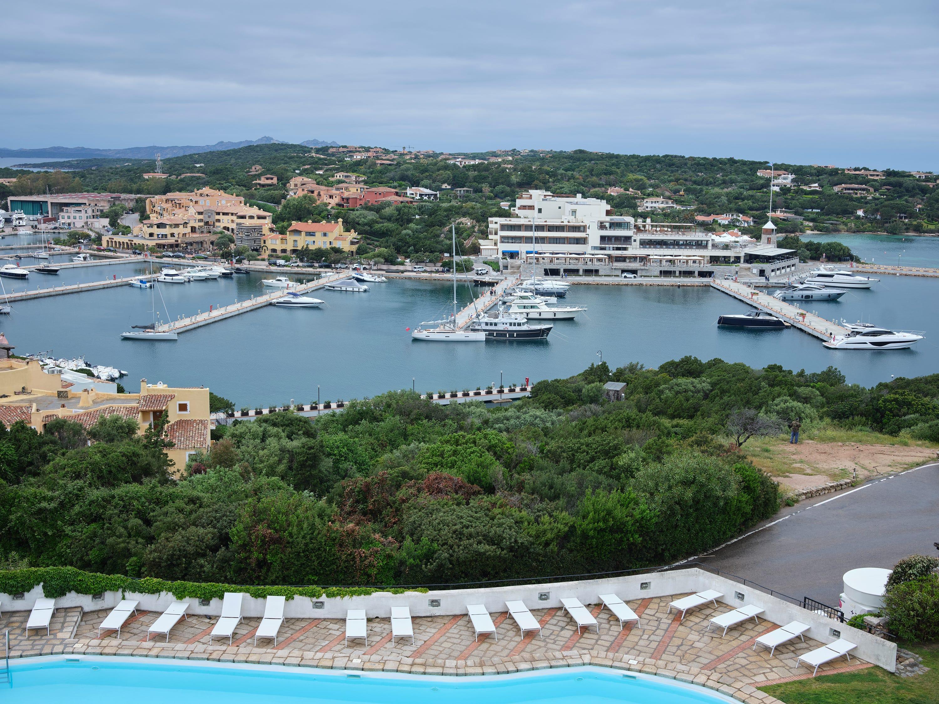 Porto Cervo et la Costa Smeralda, histoire du mythe né dans les années 60