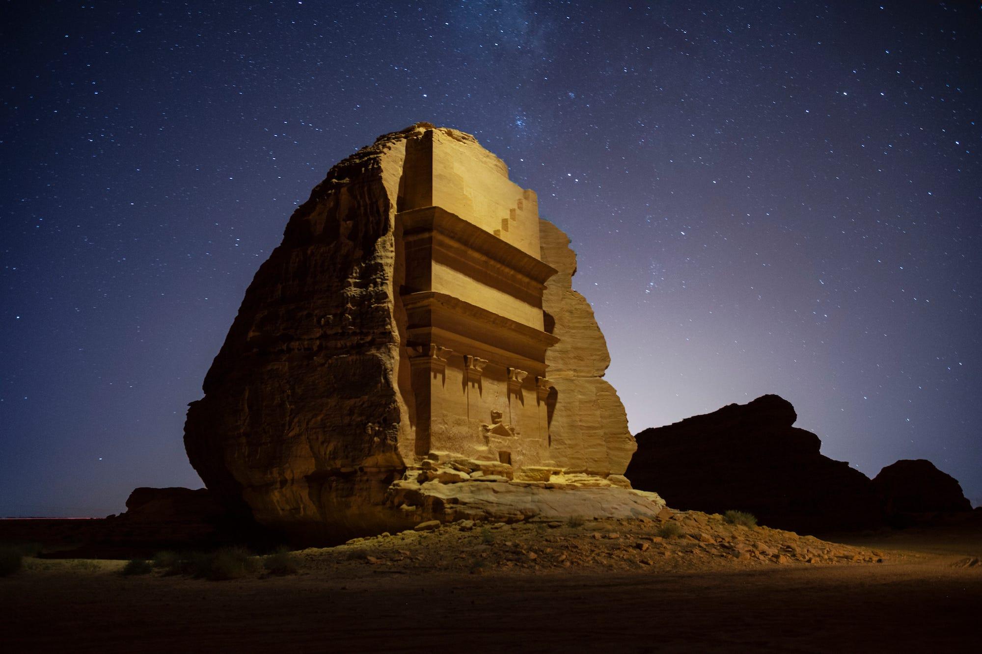 Past Forward - Time, Life and Longing: un titre et un voyage pour Cortona On The Move AlUla