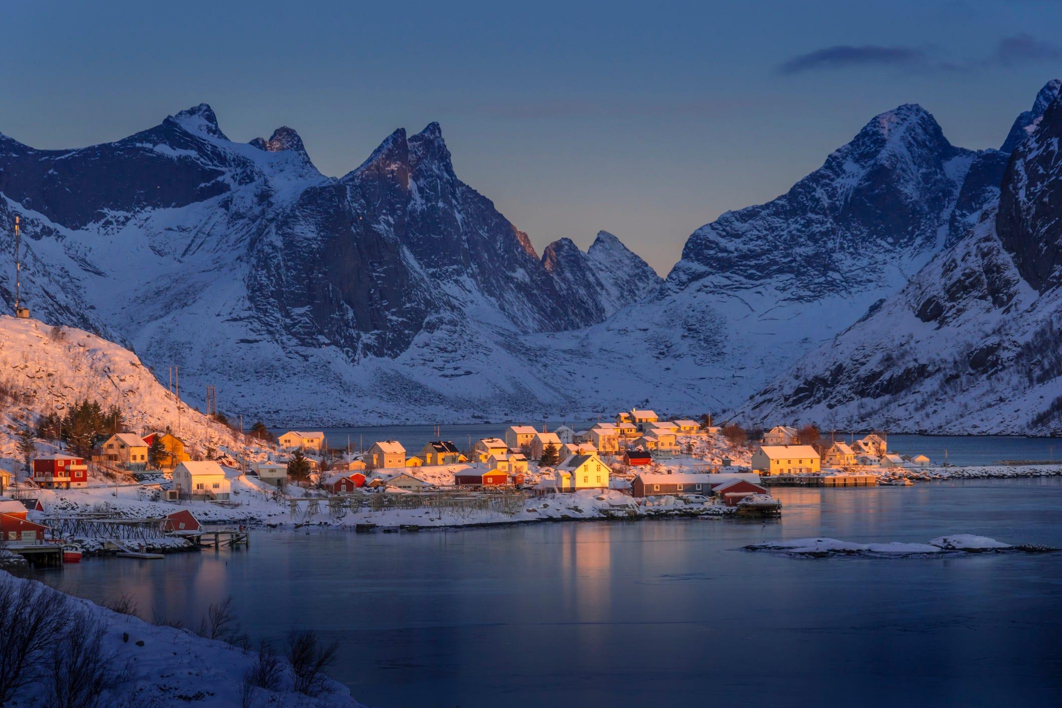 Quels sont les fjords les plus beaux de Norvège ? Guide sur ces coins de Paradis.