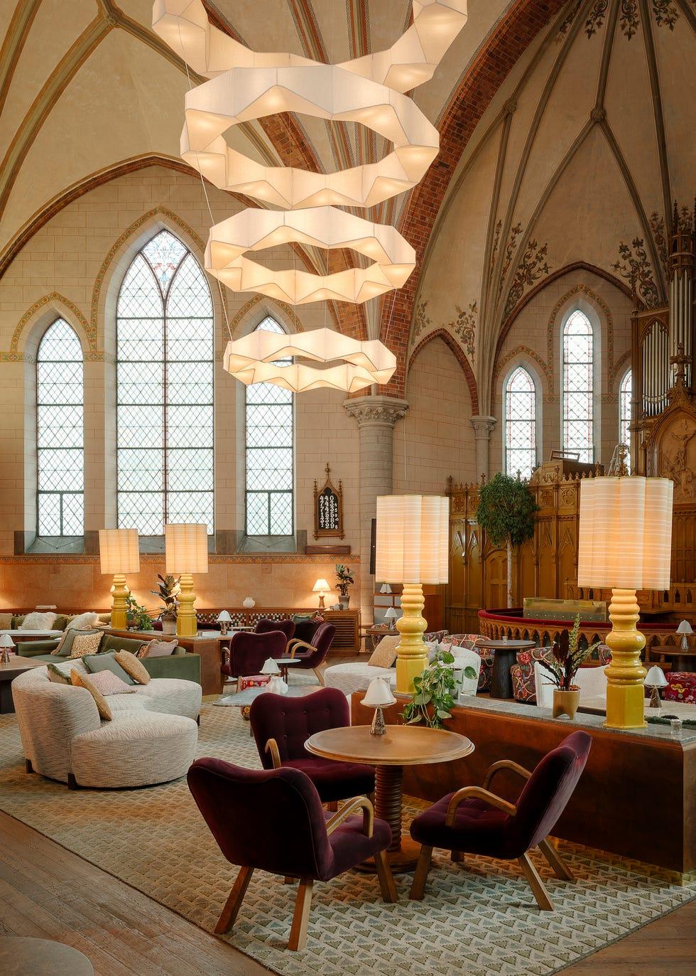 Dans une église majestueuse se trouve la Soho House la plus magique au monde