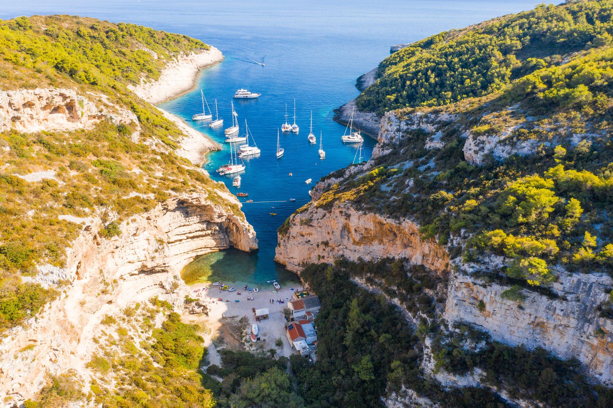 Côte d'Azur, les 5 plages les plus suggestives