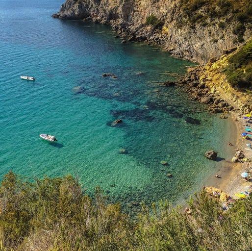 cala del gesso, l'une des plus belles plages de l'archipel d'argentario, toscane