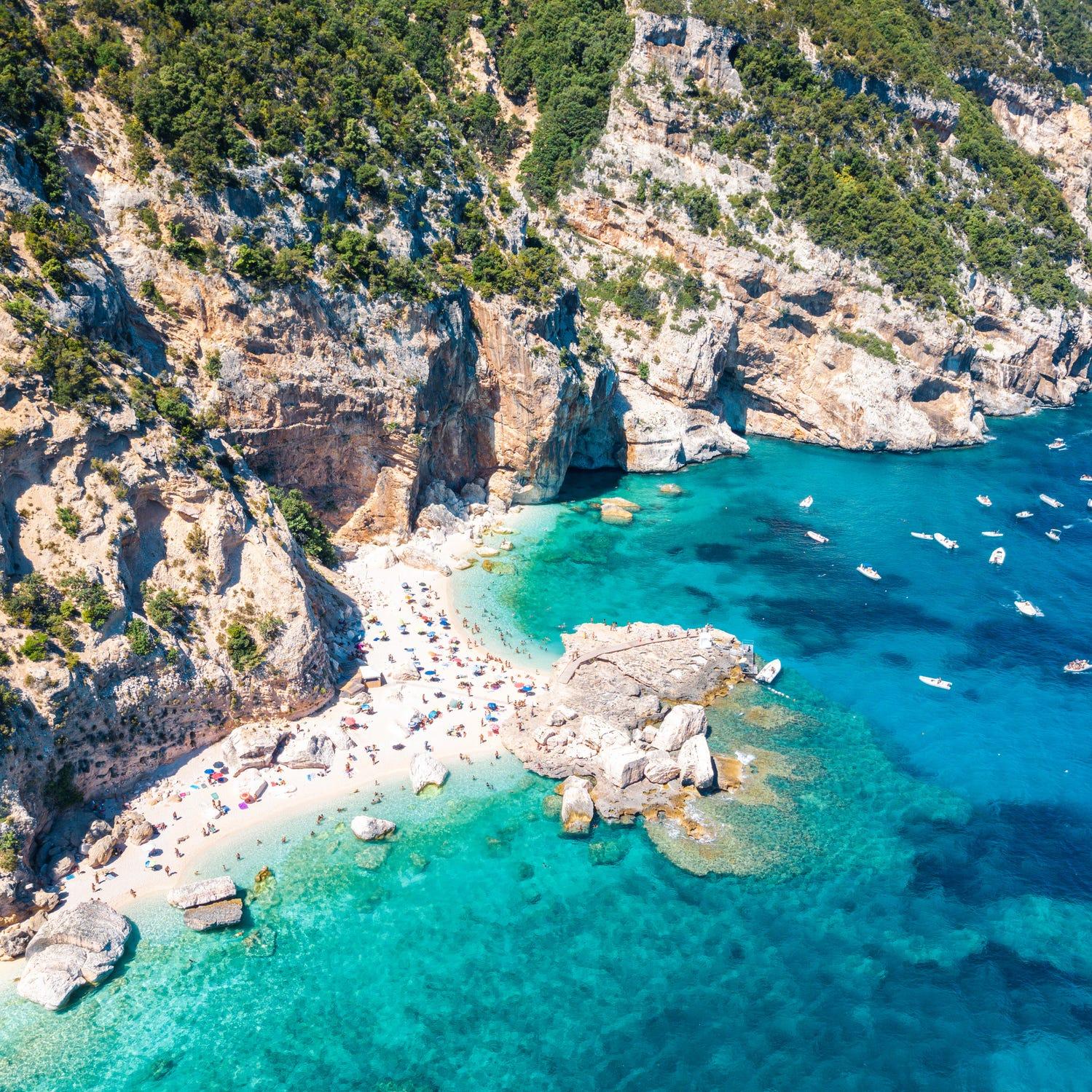 cala mariolu, golfe d'orosei, île de sardaigne, vue aérienne