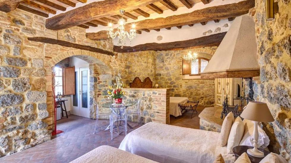 Villas rustiques : dormir dans une chambre à la campagne de San Gimignano