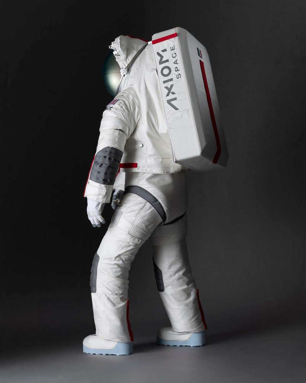 costume spatial prada axiom