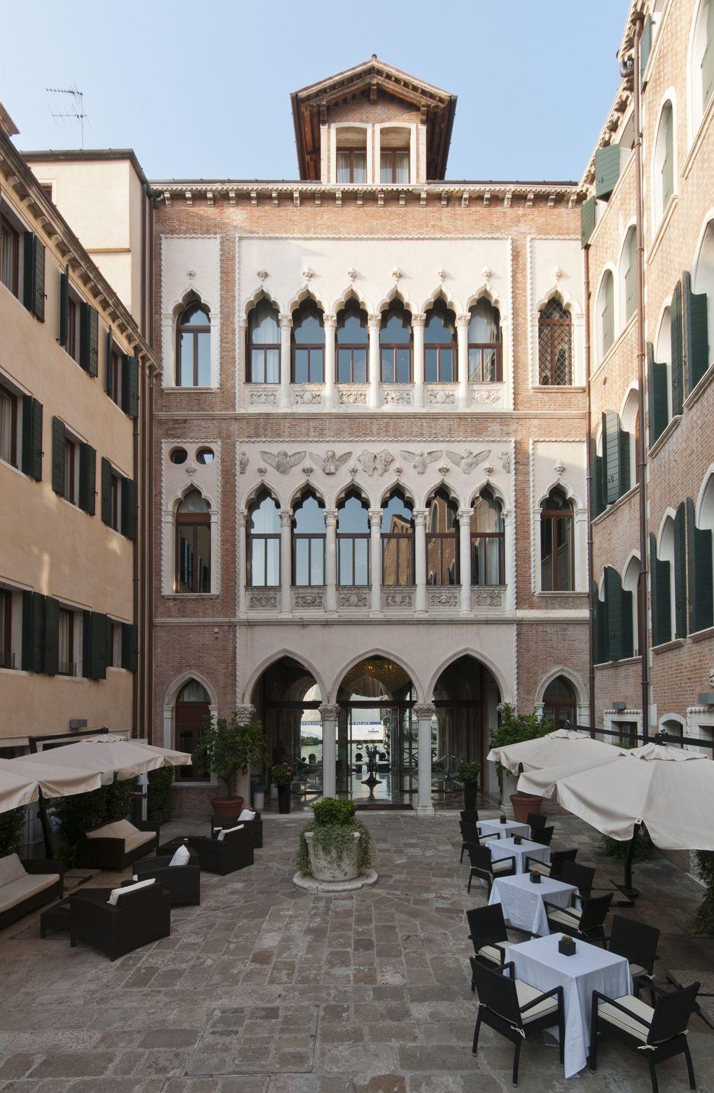 Bâtiment, Architecture, Cour, Propriété, Ville, Établissement humain, Mixte, Ville, Façade, Quartier