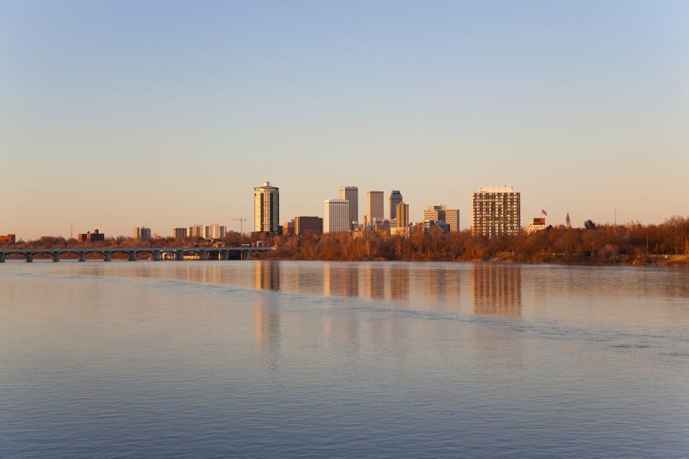 Skyline de Tulsa au coucher du soleil