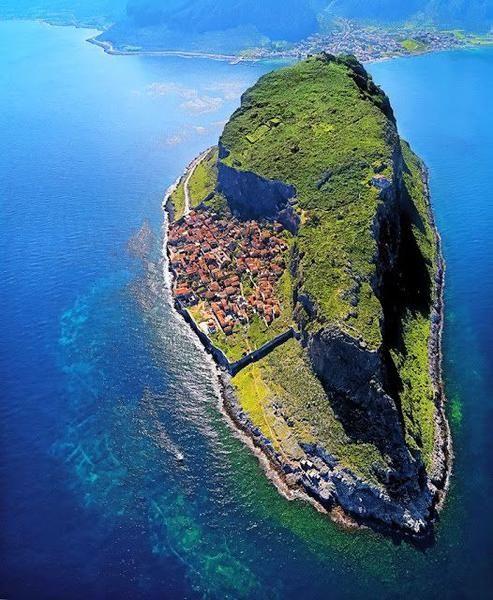 Archipel, Île, Formations terrestres côtières et océaniques, Paysage naturel, Islet, Photographie aérienne, Roche, Promontoire, Côte