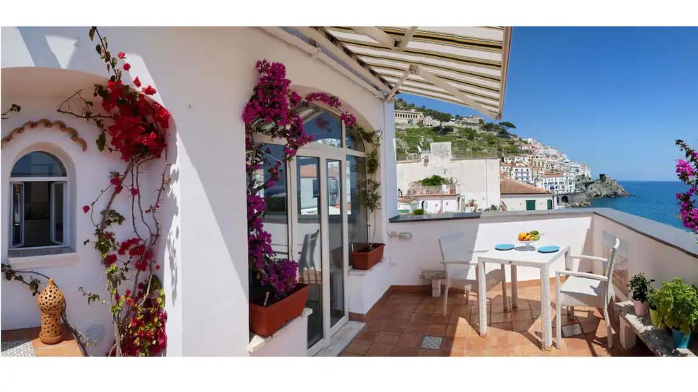 Côte amalfitaine : l'appartement luxueux avec terrasse panoramique à Amalfi