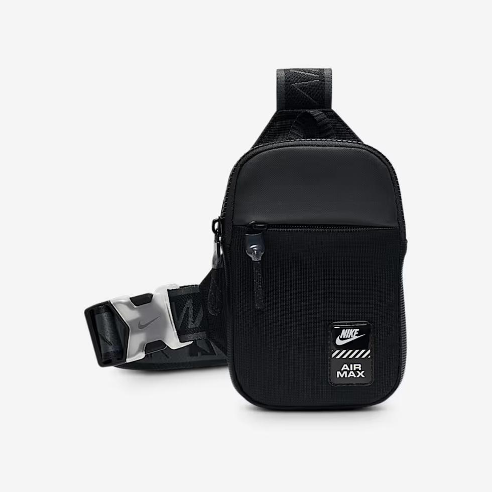 Vêtements de voyage, le sac à bandoulière Nike