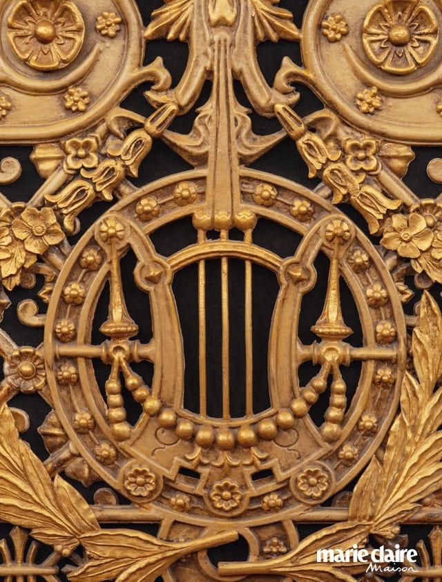 Sculpture, Taille de pierre, Métal, Laiton, Architecture, Bronze, Motif, Style, Art, 