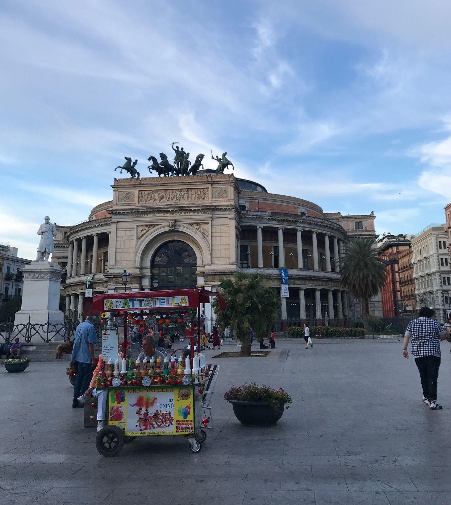palermo-piazza-politeama