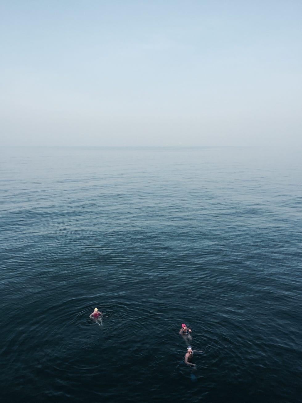Eau, Mer, Océan, Ciel, Phénomène atmosphérique, Calme, Horizon, Brouillard, Vague, Lac
