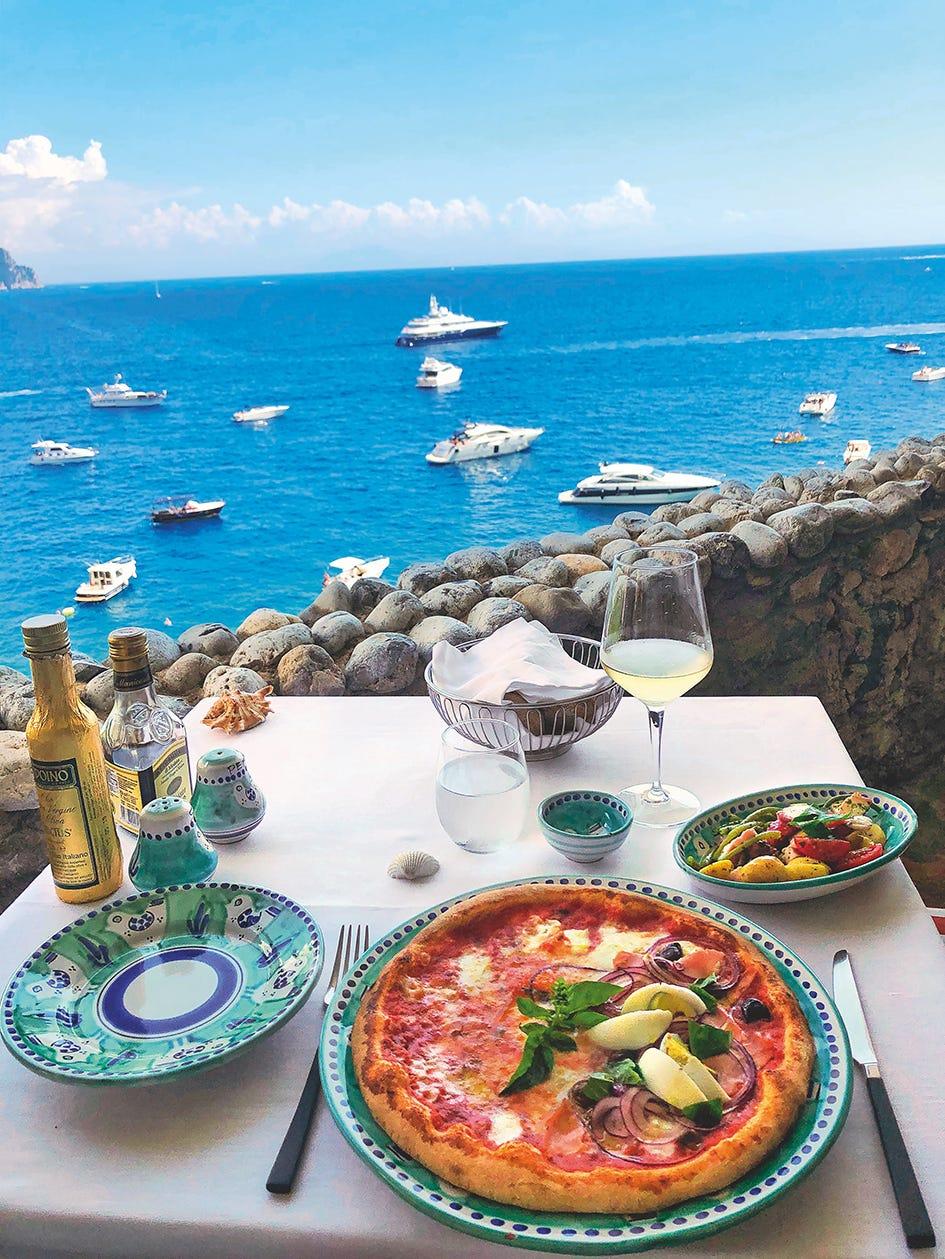 pizza, palazzo avino, ravello, italie, côte amalfitaine, côte amalfitaine