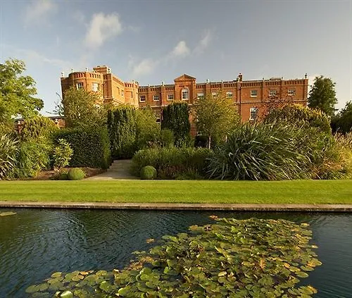 Discover the Finest Hotels in Watford, Hertfordshire for a Memorable Stay