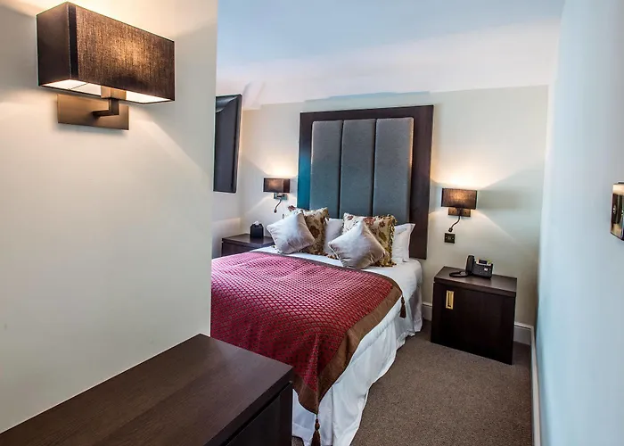 Discover Nottingham Hotels in the Charming Lace Market District